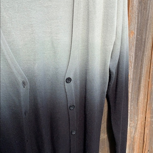 CHARLOTTE RUSSE black to grey ombré sweater - Picture 3 of 6